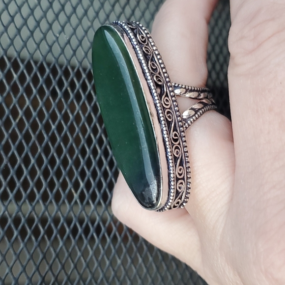 New Oversized Nephrite Jade 925 Silver Ring. - Picture 4 of 16